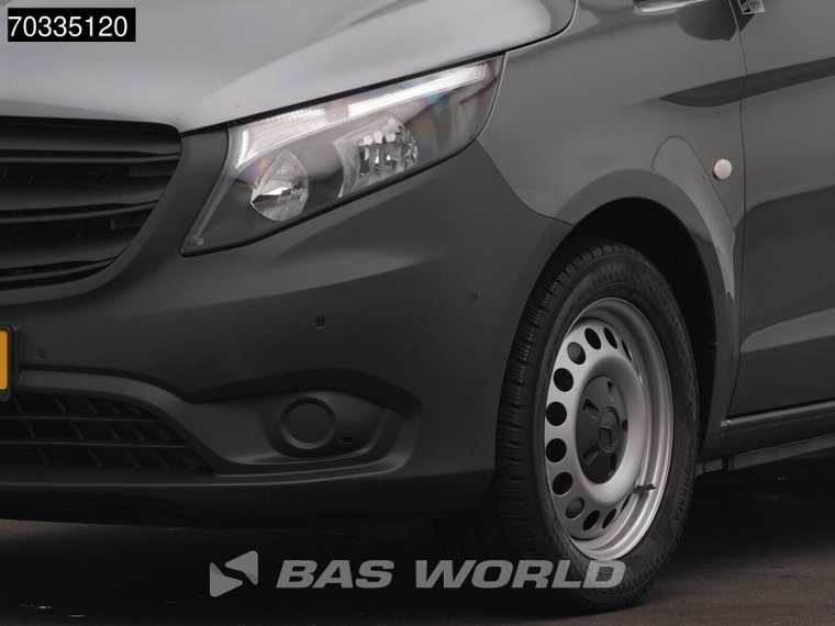 Vehicle Image 34