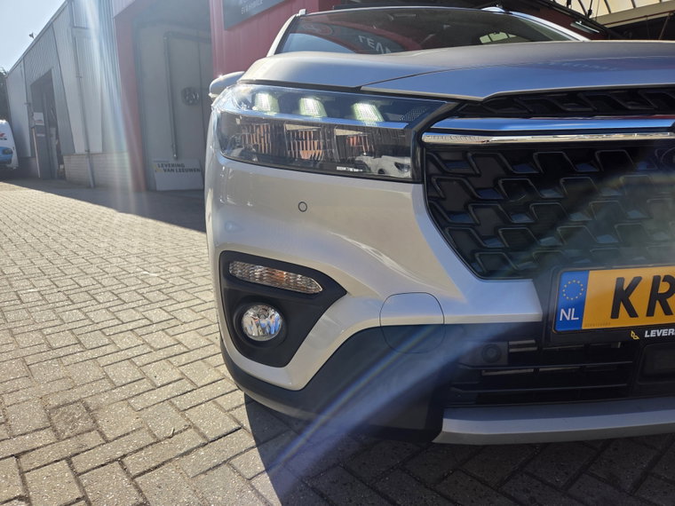 Vehicle Image 14