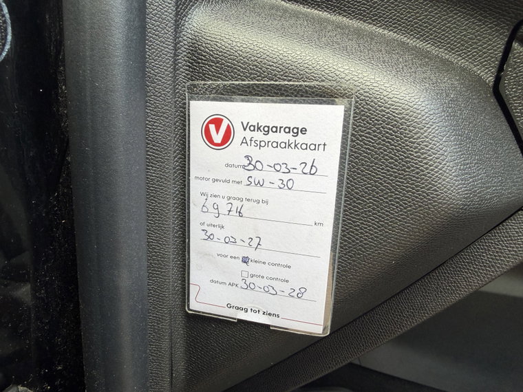 Vehicle Image 21