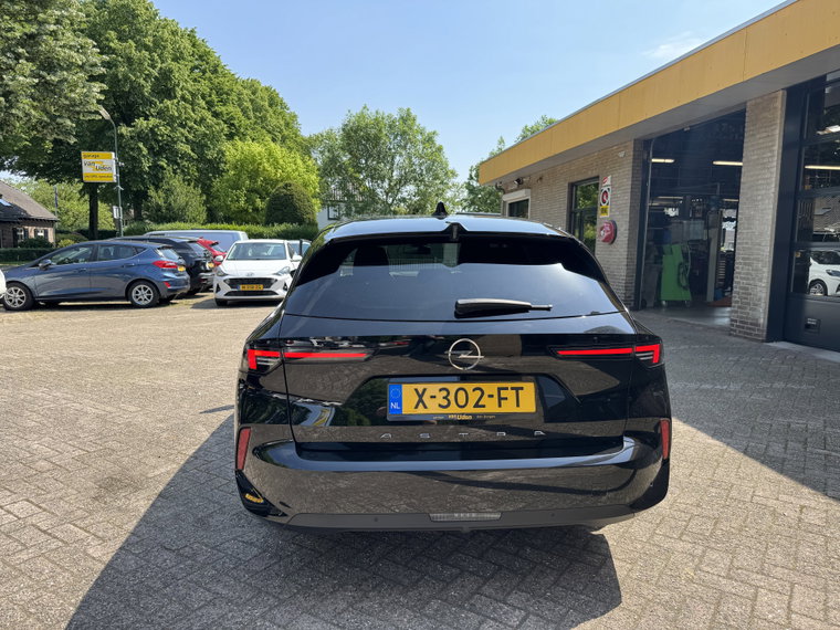 Vehicle Image 17