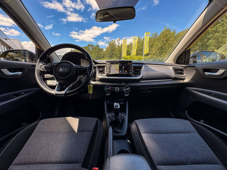 Vehicle Image 35