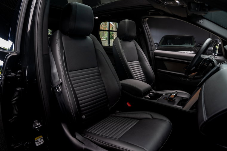 Vehicle Image 13