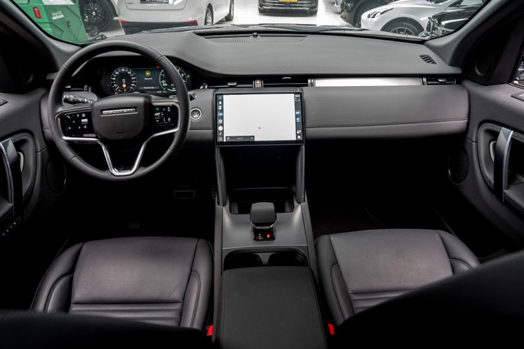 Vehicle Image 11