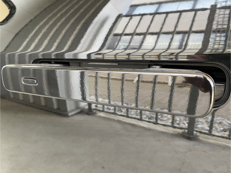 Vehicle Image 25