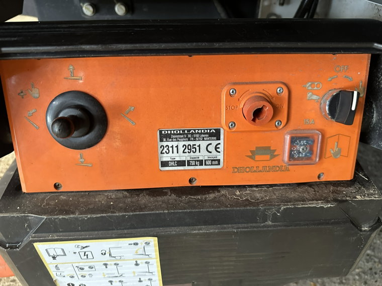 Vehicle Image 15