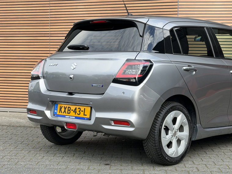 Vehicle Image 18