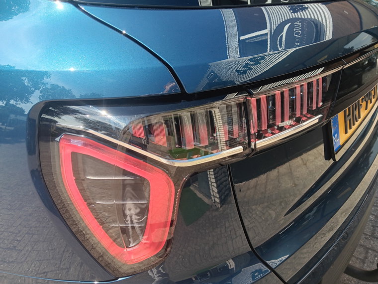 Vehicle Image 13