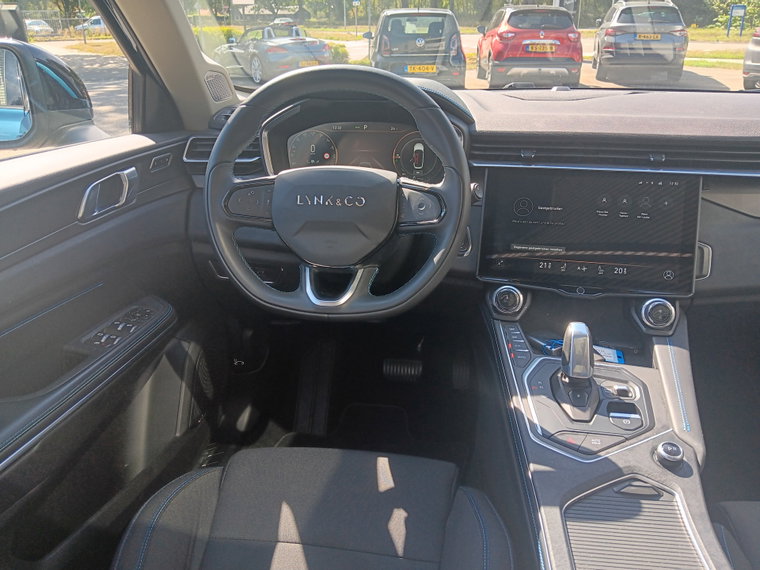 Vehicle Image 26