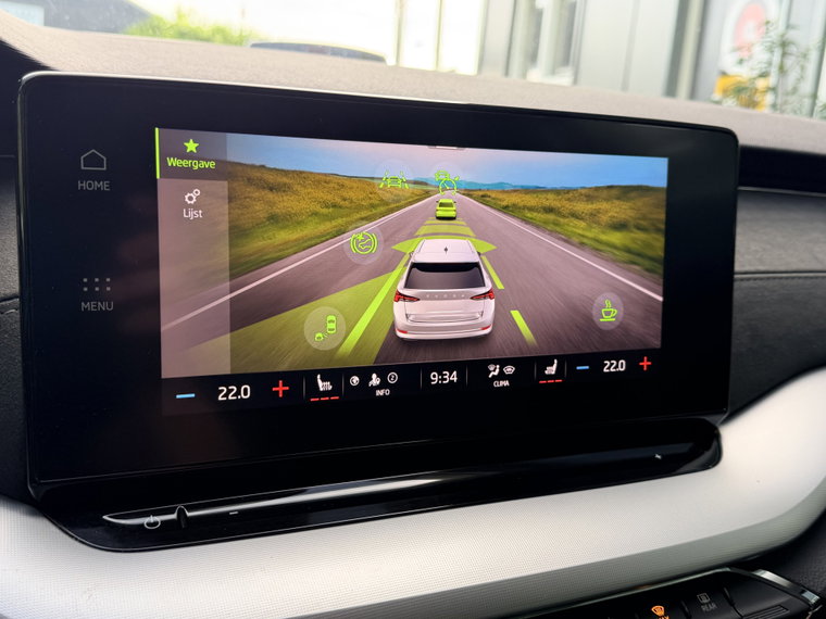 Vehicle Image 35