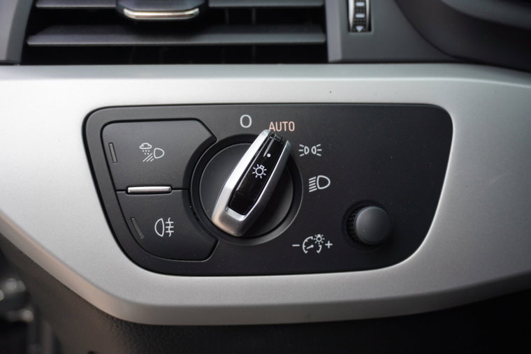 Vehicle Image 35