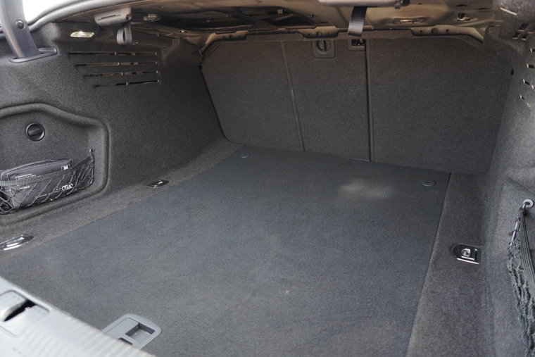 Vehicle Image 38