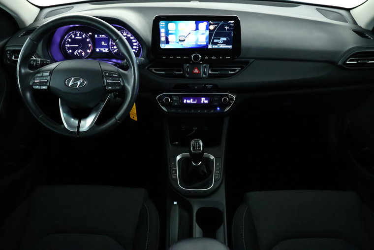 Vehicle Image 16