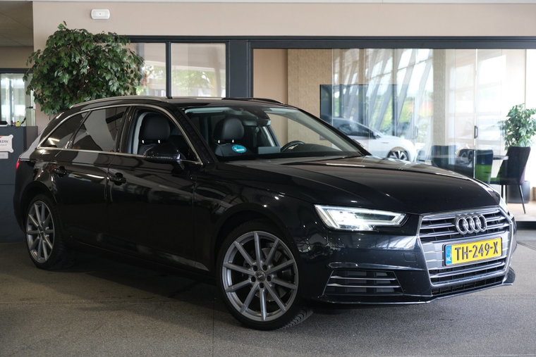 Vehicle Image 6