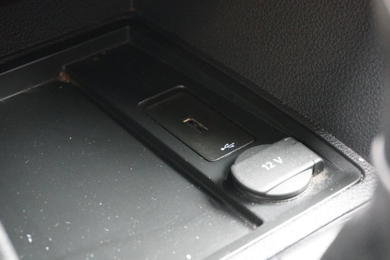 Vehicle Image 25