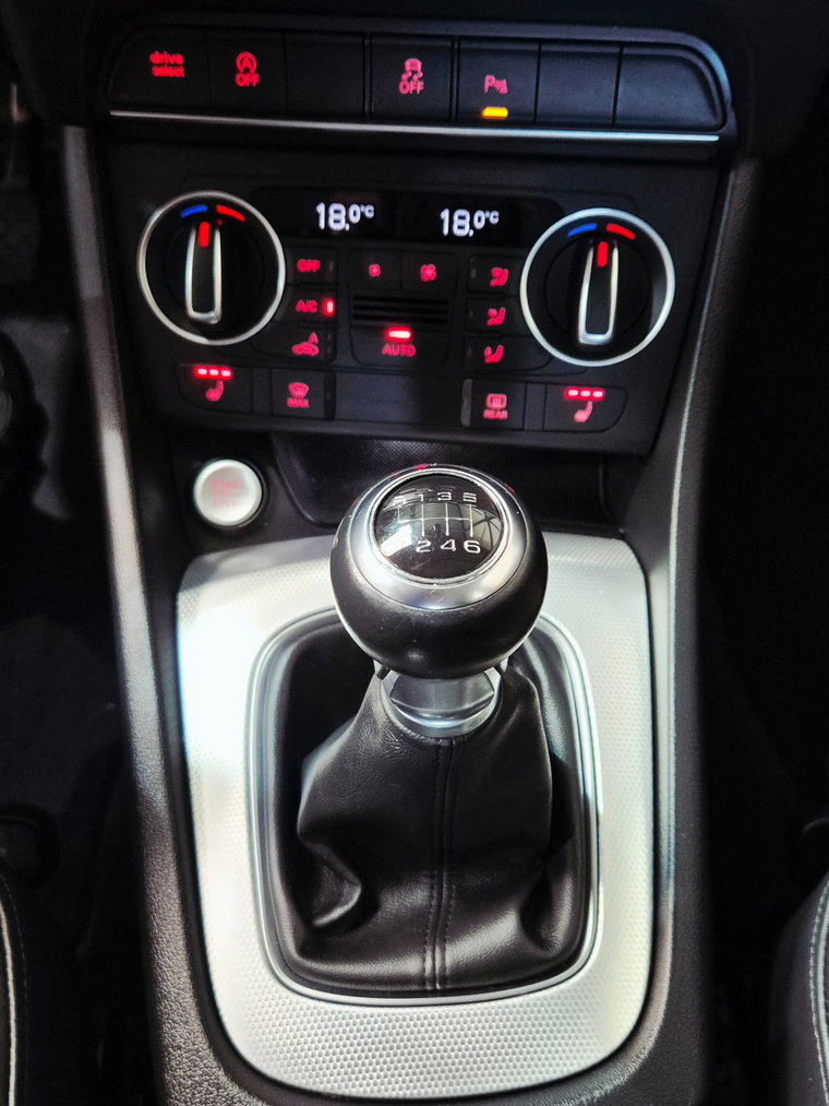 Vehicle Image 38
