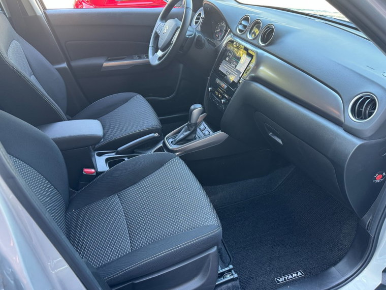 Vehicle Image 28