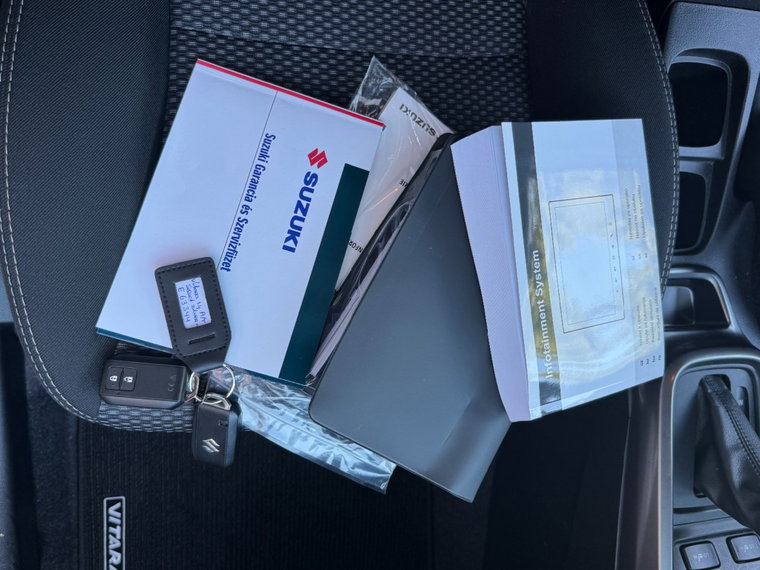 Vehicle Image 30