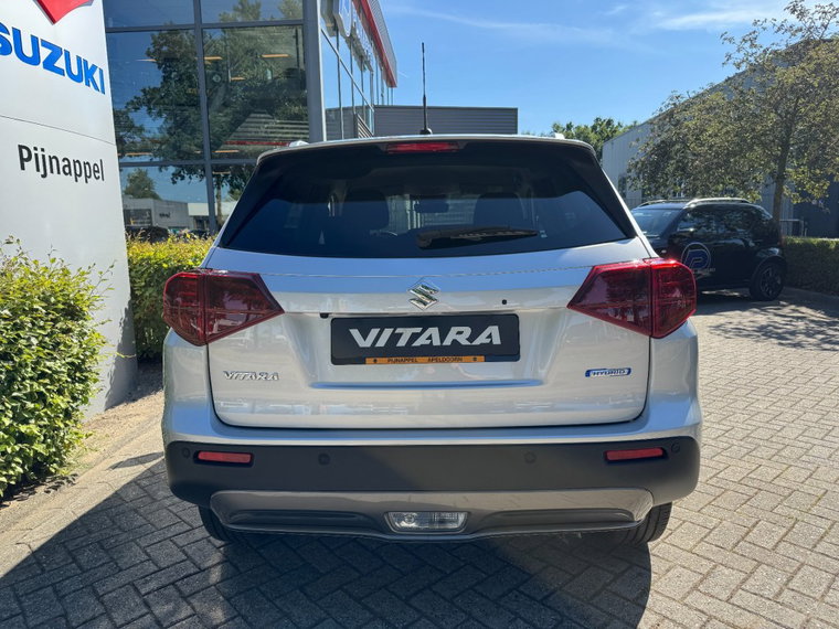 Vehicle Image 6