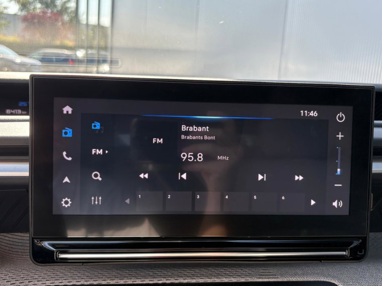Vehicle Image 22