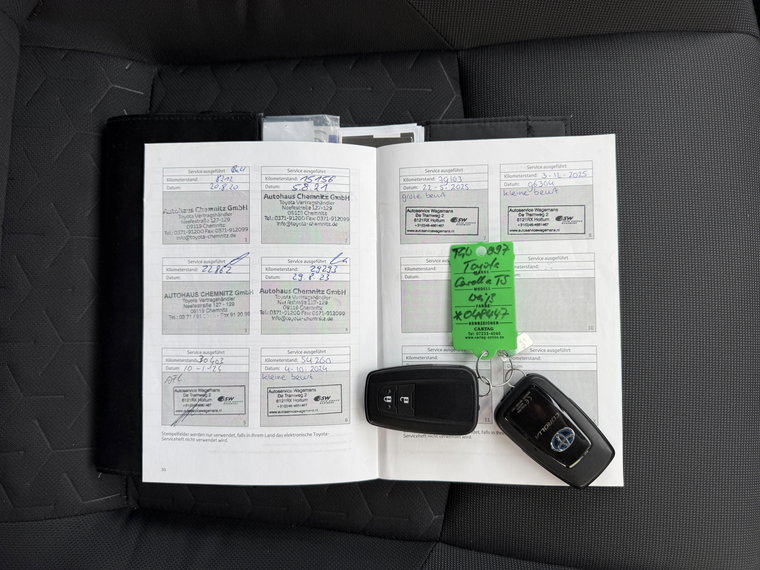 Vehicle Image 30