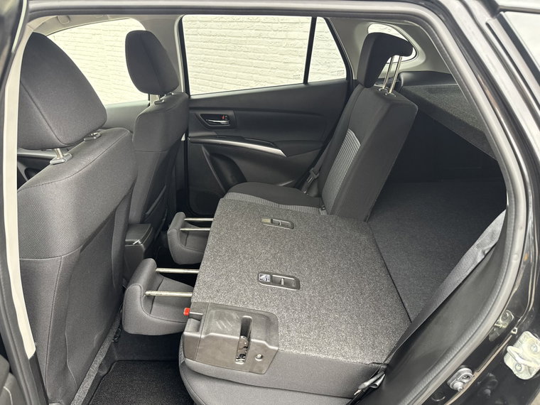Vehicle Image 21