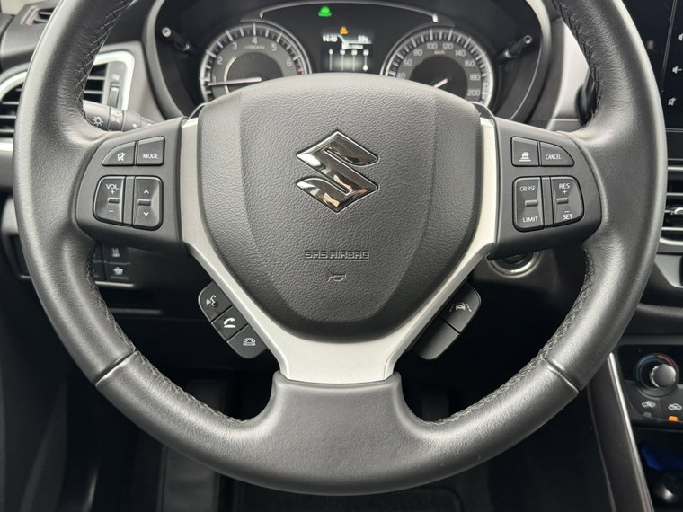 Vehicle Image 43