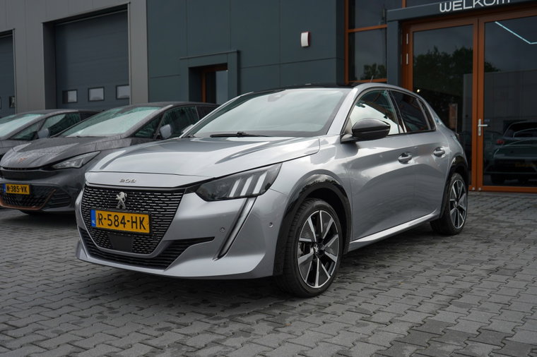 Vehicle Image 42