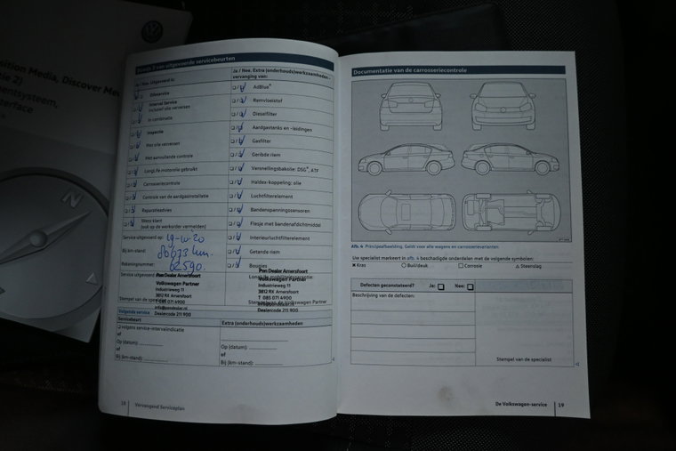 Vehicle Image 21