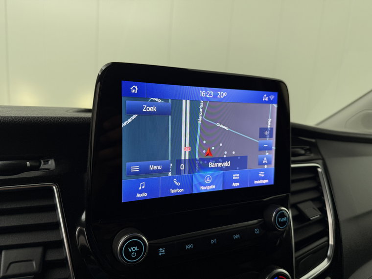 Vehicle Image 18
