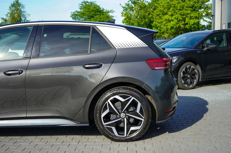 Vehicle Image 20