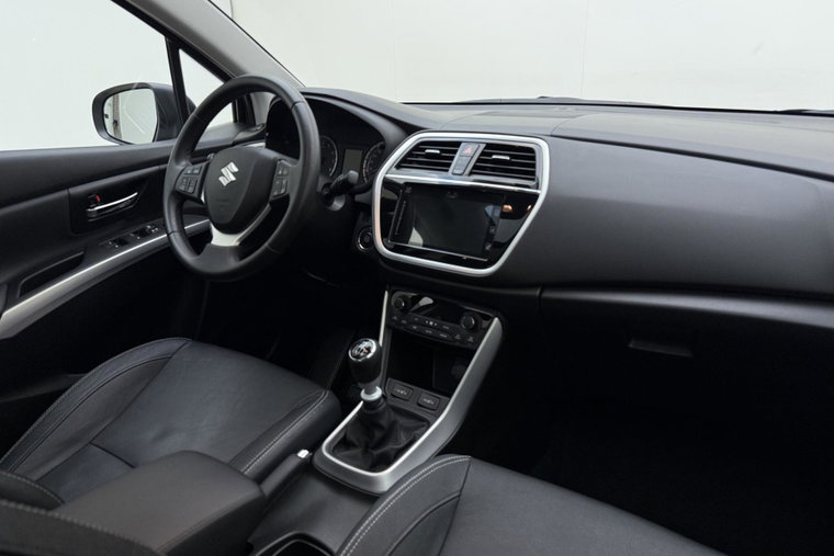 Vehicle Image 14