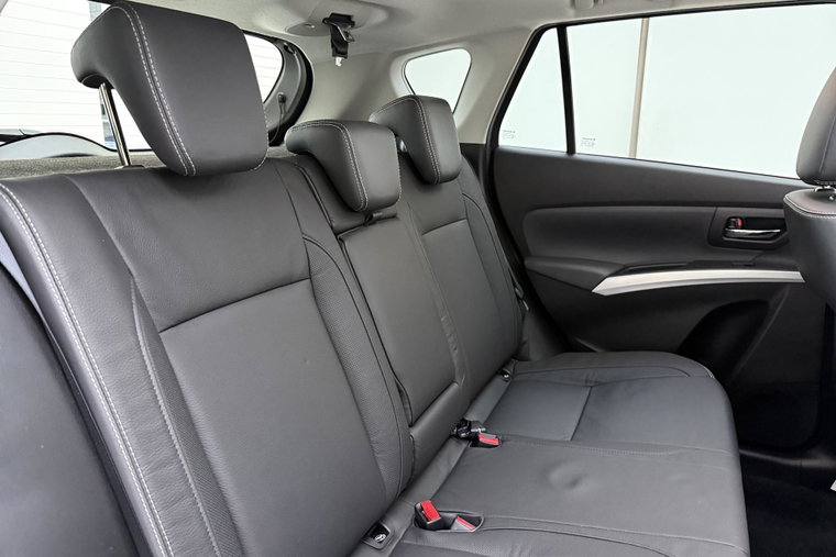 Vehicle Image 15