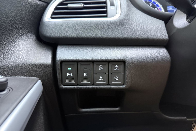 Vehicle Image 18