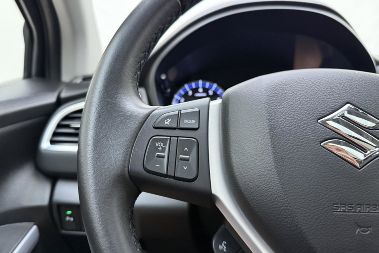 Vehicle Image 19