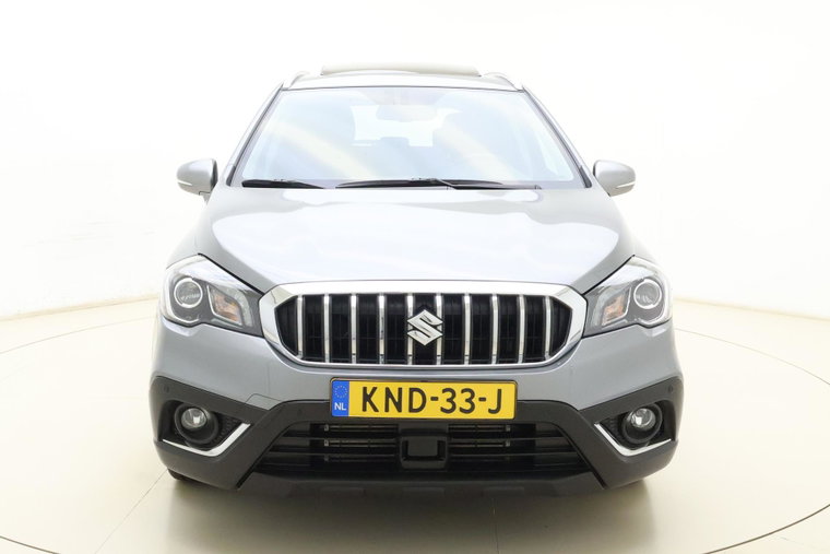 Vehicle Image 6