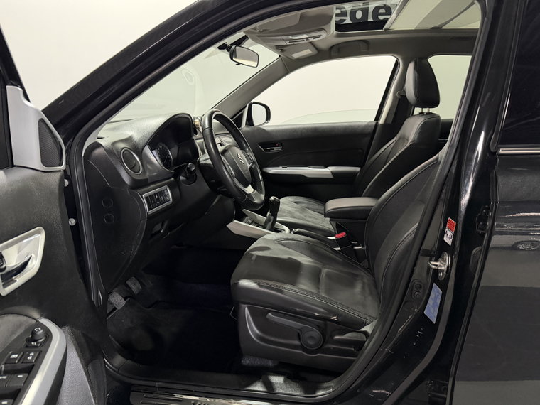 Vehicle Image 22