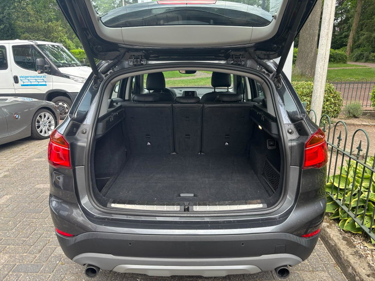 Vehicle Image 41
