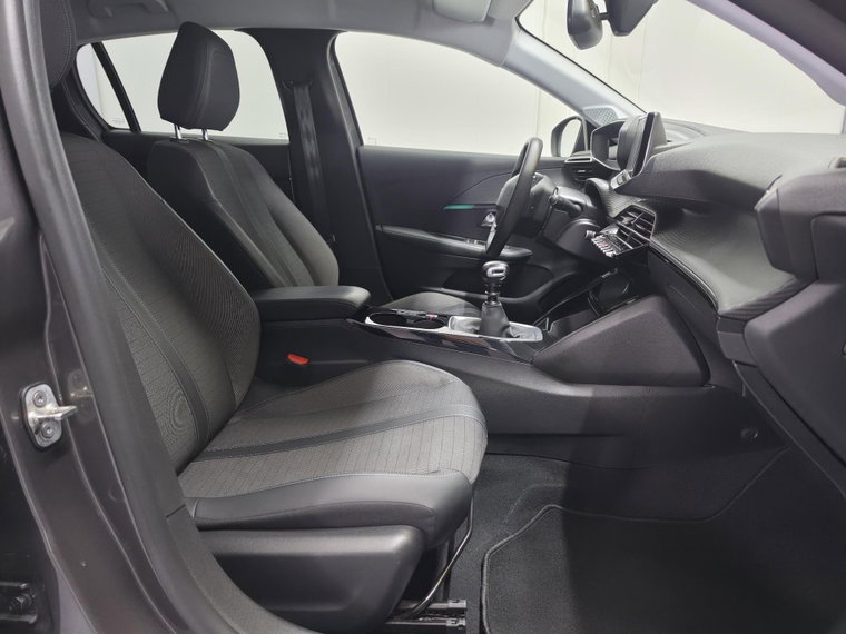 Vehicle Image 33