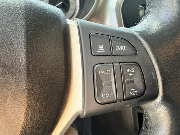 Vehicle Image 23