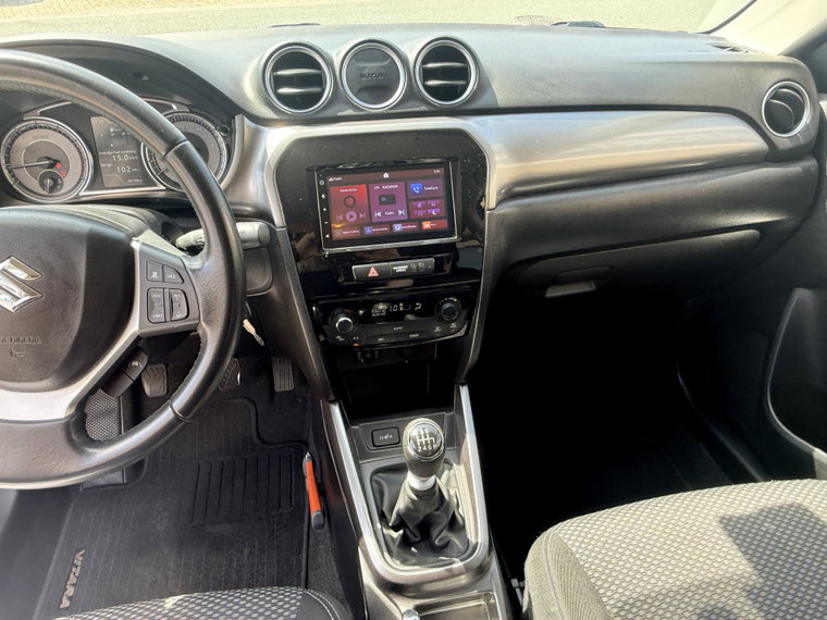 Vehicle Image 28