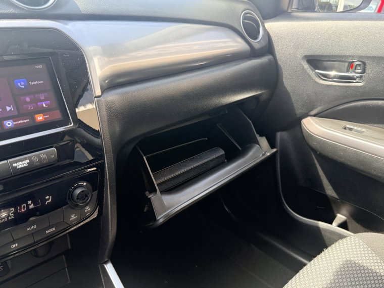 Vehicle Image 33