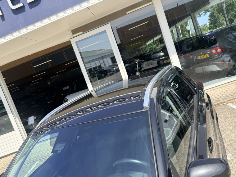 Vehicle Image 60