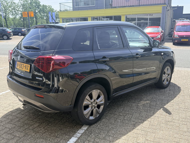 Vehicle Image 9