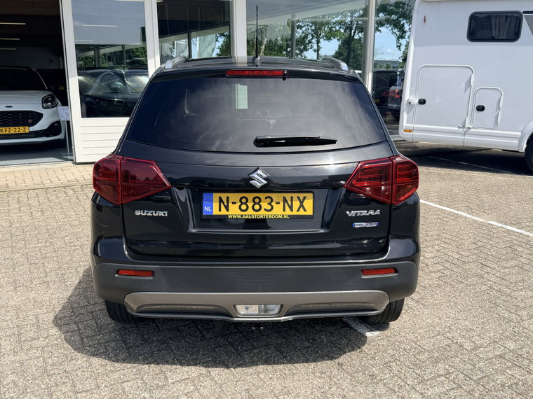 Vehicle Image 10