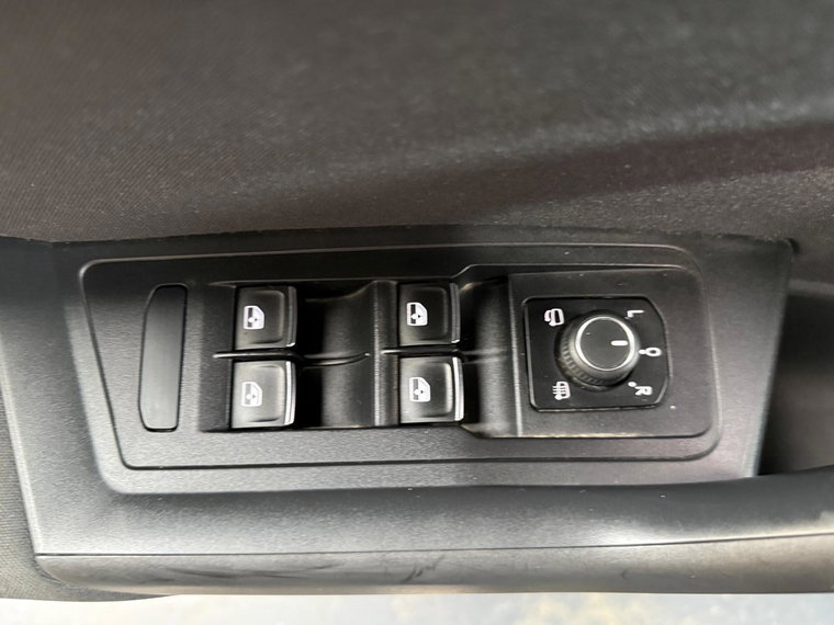 Vehicle Image 27