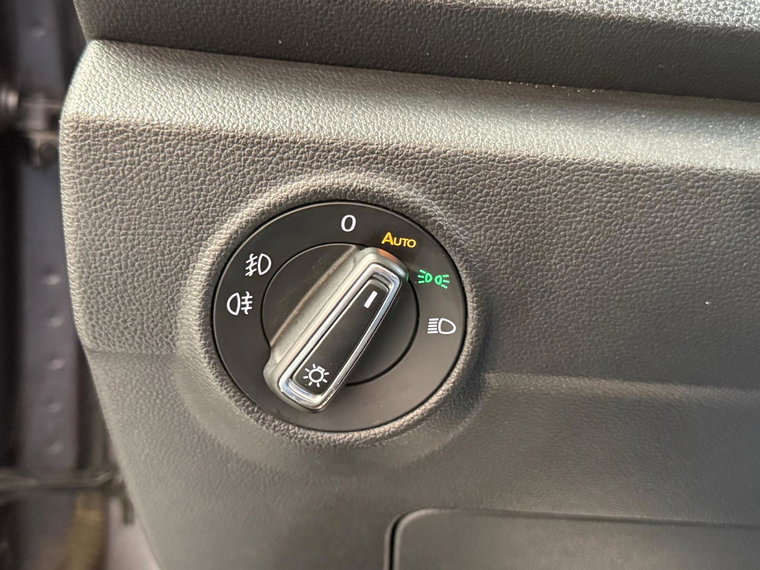 Vehicle Image 28