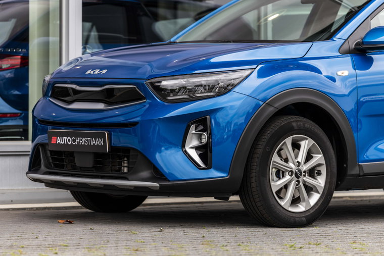 Vehicle Image 14