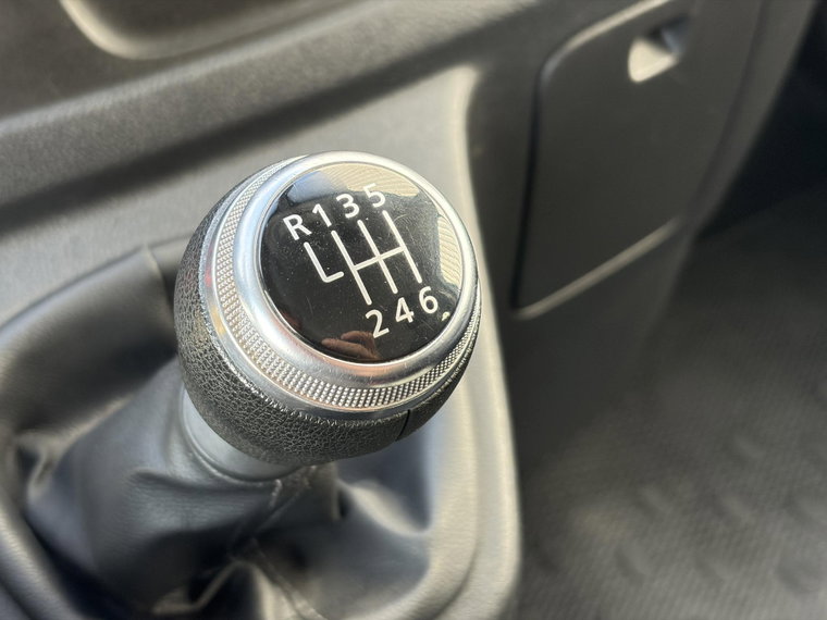 Vehicle Image 36