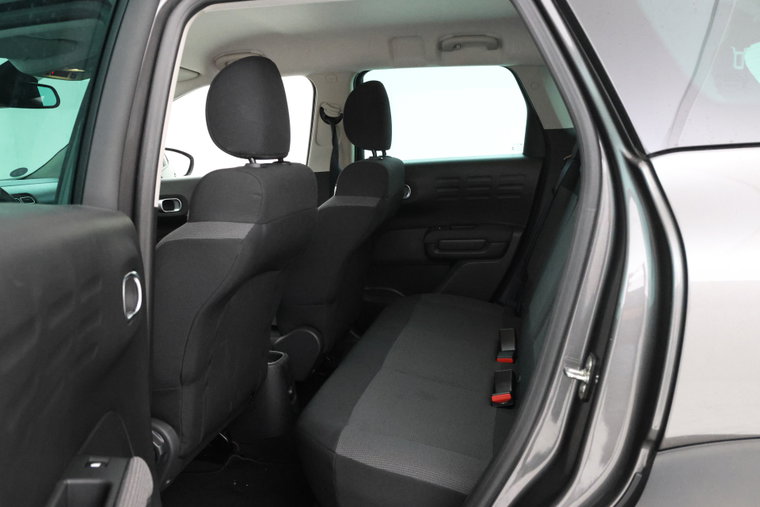 Vehicle Image 33
