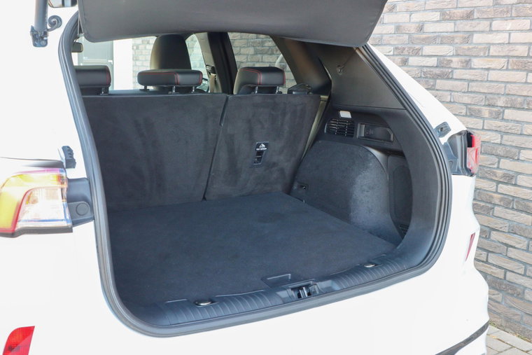 Vehicle Image 16